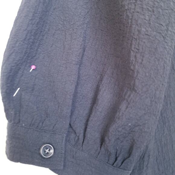 White Stag Women's Black Crinkle Material Button Up 3/4 Sleeves Sz XL/XG (16-18) - Picture 4 of 9